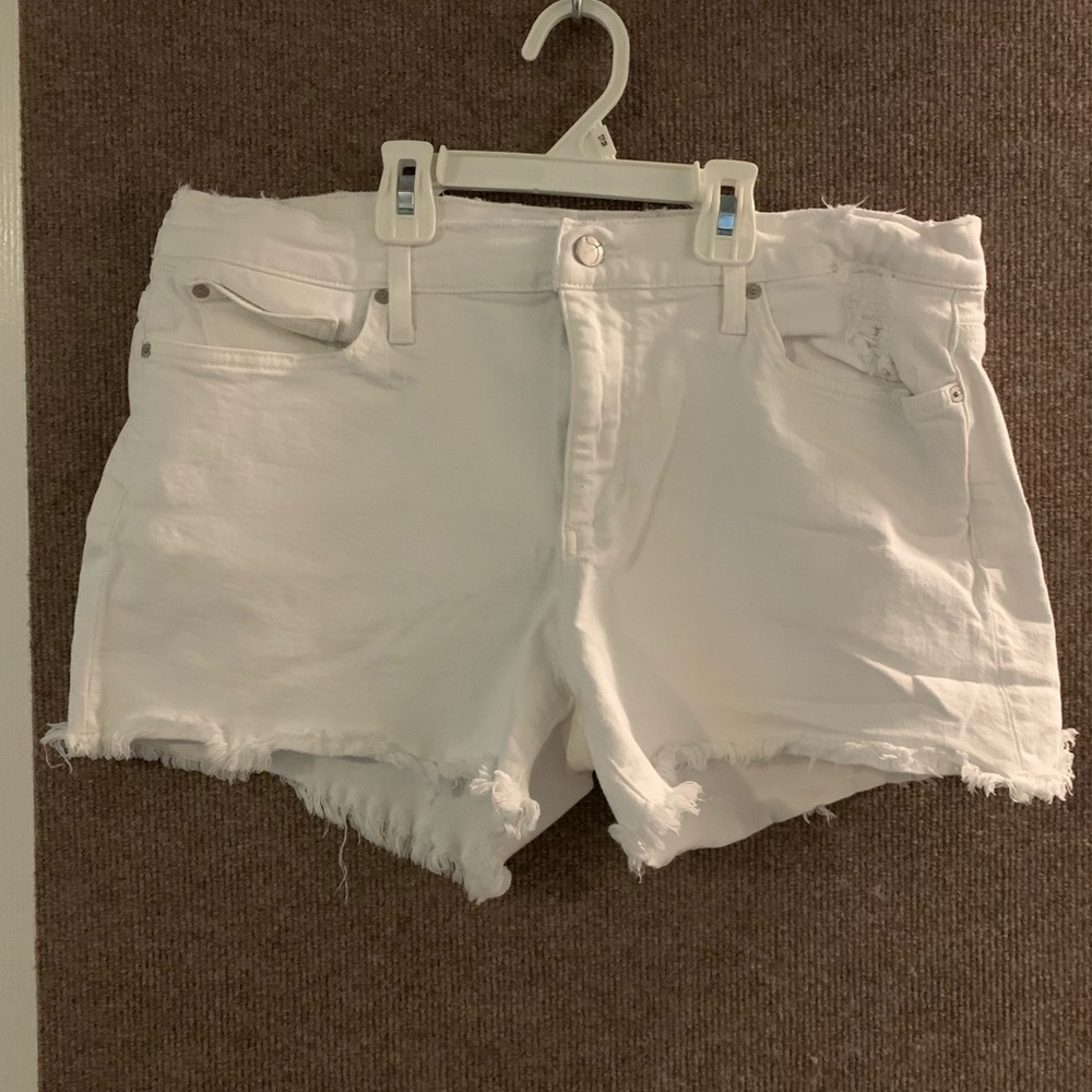 Ozzie 4” Joe’s jean white cutoff